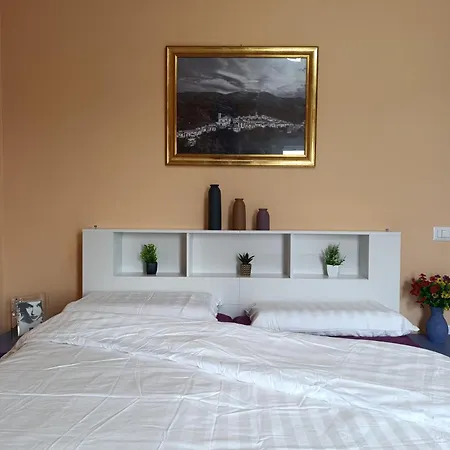 Lägenhet Maison Pignola